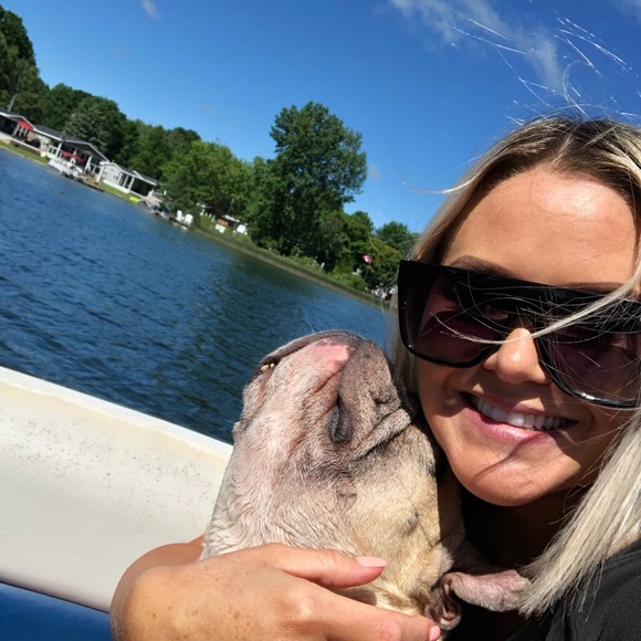 Meet your Posher, Kim - Picture 1 of 1